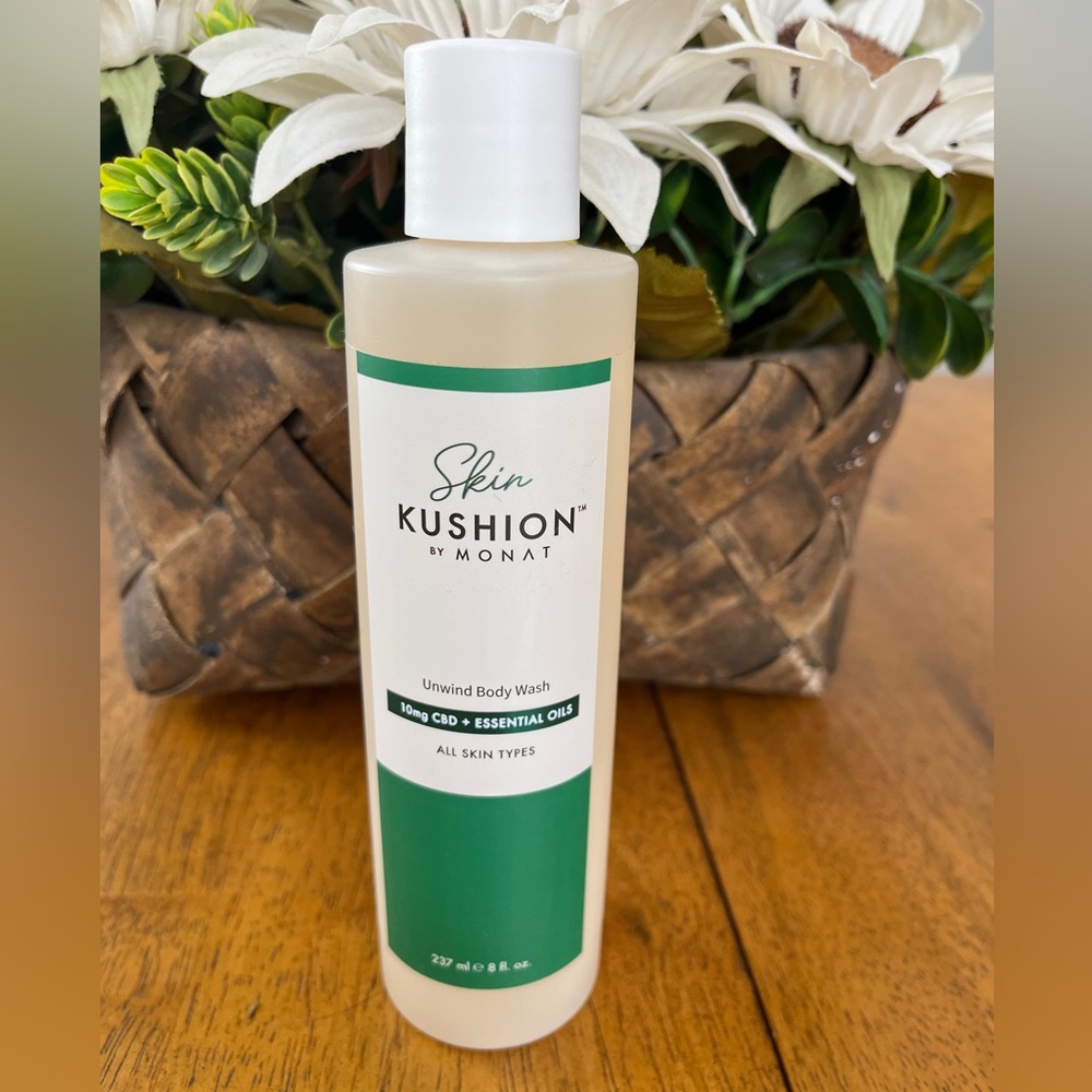 Kushion Body wash MONAT NEW‎